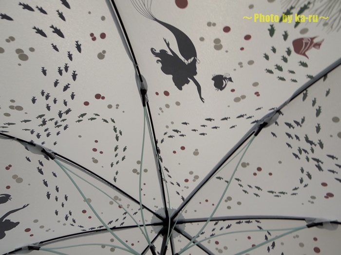 深海イメージの雨傘(ディズニー)7