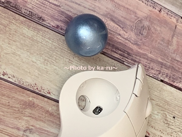 Logicool（ロジクール）トラックボールのマウス「M575OW」　ボールを取り外せる
